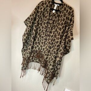JustFab~NWT~Soft Oversized Leopard Print Poncho Cardigan~Twisted Tassel Hem~OS